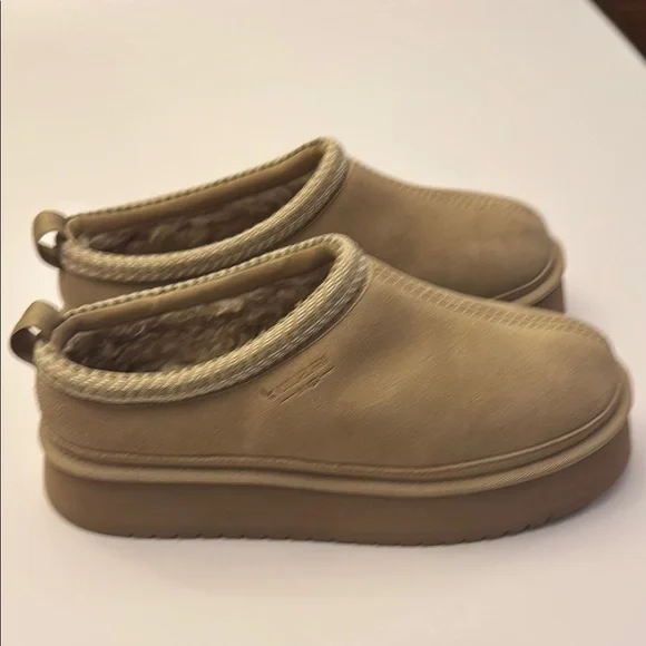 COPY - NWT Tan Clog-Style Mules with Padded Collar size 10 - Picture 1 of 5